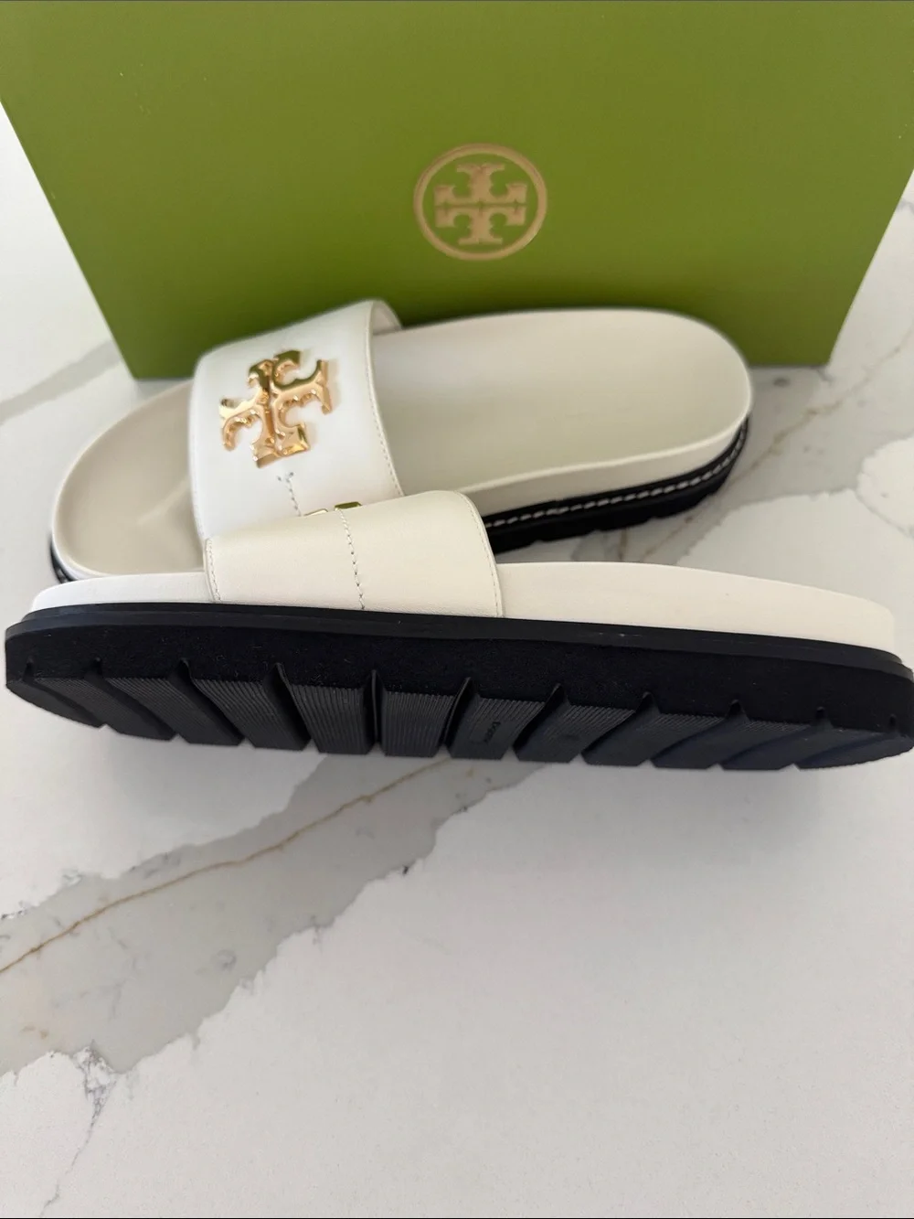 Tory Burch new everly